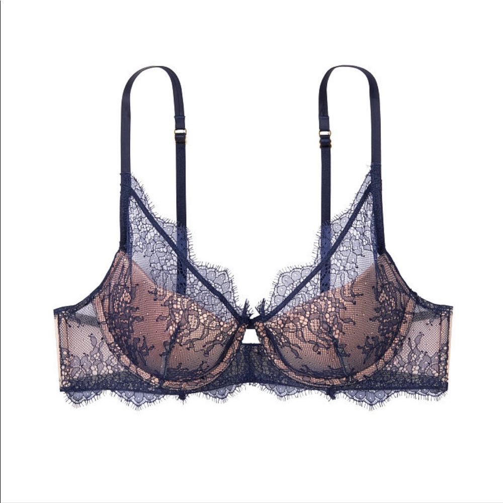 Victoria’s Secret Chantilly Lace Bra